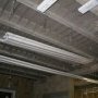 Les minigaines PVC au dessus du plafond de la cuisine