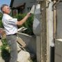 Le poteau étant moins large, le voisin en prend plus dans la tronche (...)