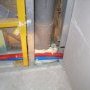 Bouchage des trous à la mousse polyuréthane