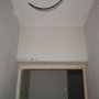 Le dessous des ouvertures des portes dans les refends sont recouverts de placo